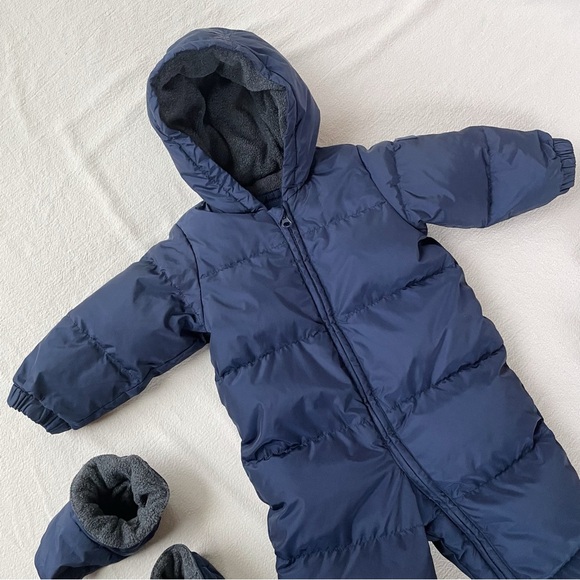 babyGap | Navy Blue Puffer Snowsuit With Mittens & Booties - Picture 2 of 15